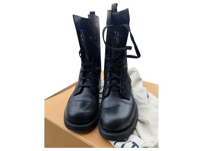 Louis Vuitton - Authenticated Metropolis Ankle Boots - Leather Black Plain for Women, Very Good Condition