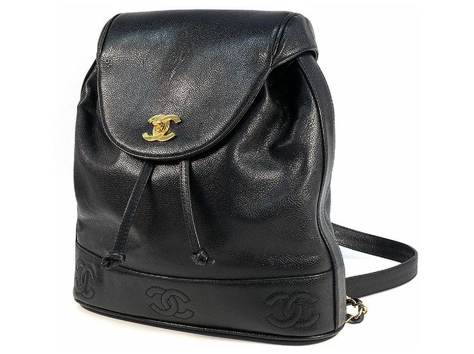 Saco de mochila feminino com marca CHANEL triplo COCO, mochila preta x ouro Preto Gold hardware  ref.248389