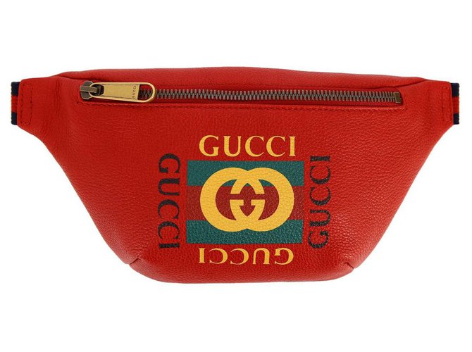 Gucci Vintage Logo Belt Bag in Red