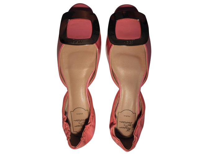 Roger Vivier's Dorsay ballerina Pink Patent leather  ref.248699