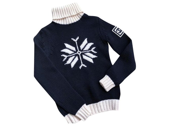 Chanel CC Snowflake sweater Black Wool  ref.248927