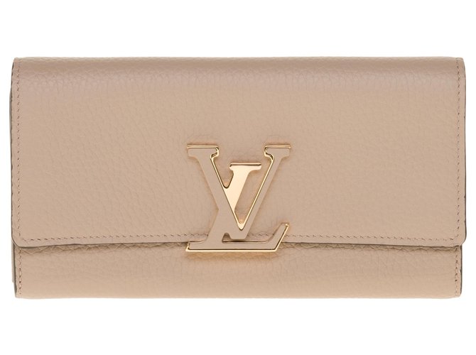 Louis Vuitton Capucines Brieftasche aus Kiesel-Taurillon Beige Leder  ref.249395