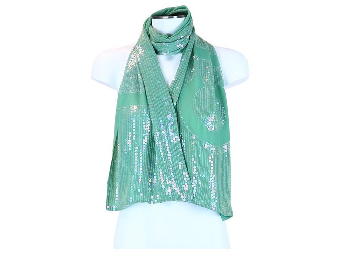 Chanel scarf Green Silk  ref.249519