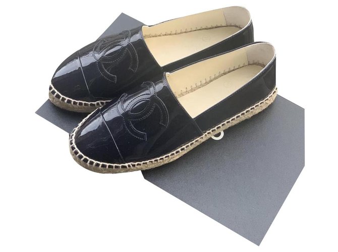 Chanel Espadrilles Navy blue Patent leather  ref.250278