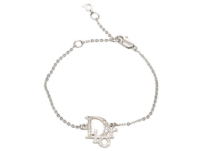 Bracelet à breloques logo Dior en argent Métal Argenté  ref.250376