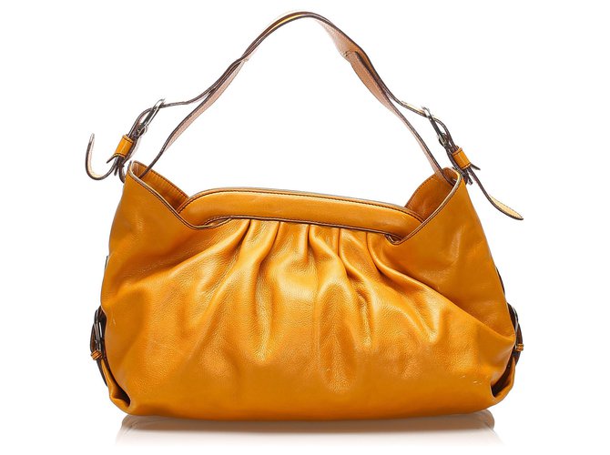 Fendi Orange Borsa Doctor Leather Shoulder Bag Arancione Pelle Vitello simile a un vitello  ref.250387