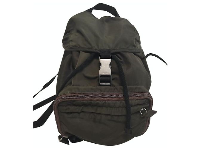 Prada Rucksack aus Nylon Grün