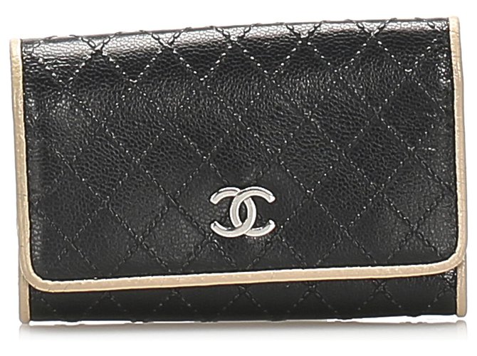 Porta-chaves de couro Chanel Black CC Pele de Cordeiro Marrom Preto Bege  ref.250746