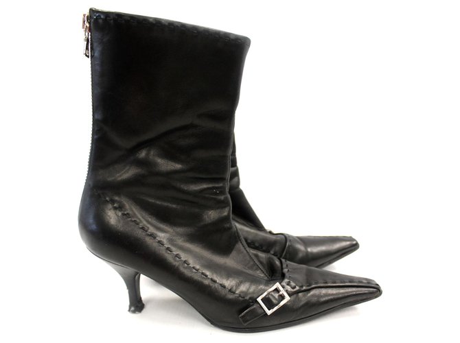 Prada Schwarze Stiefel mit Reißverschluss Leder  ref.251067