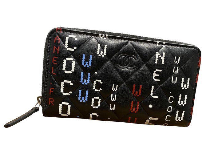 Chanel Wallets Black White Red Blue Leather  ref.251431