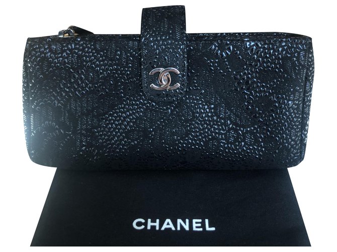 Chanel Timeless Classique Embossed Clutch Black Cloth  ref.251523