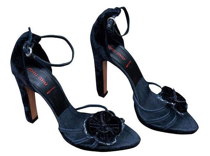 Miu Miu Sandalen aus grauem Samt