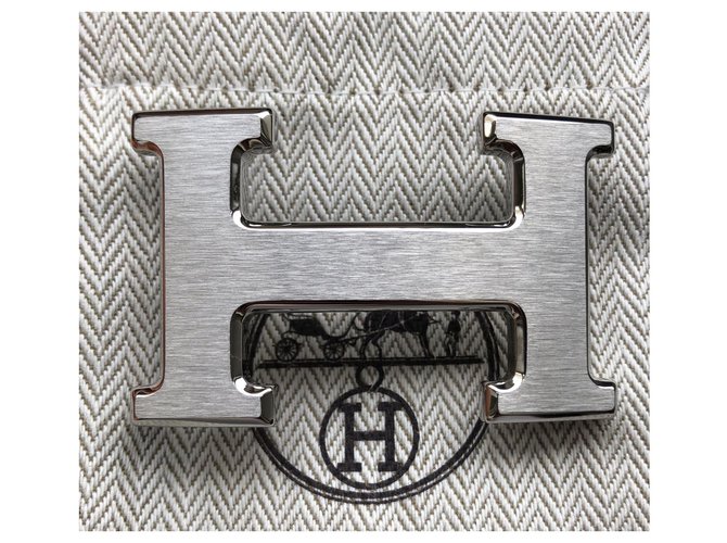 Hermès Fivela H escovada Prata Metal  ref.251617