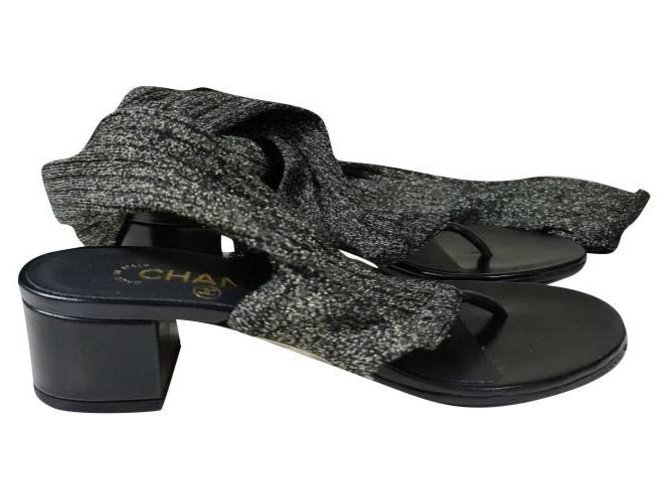 Sandalo infradito con calzino CHANEL tacco in pelle metallizzata oro nero DUBAI 15C Sz.37  ref.251897