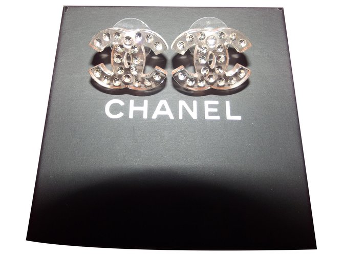 Chanel Boucles d'oreilles Rose  ref.252173