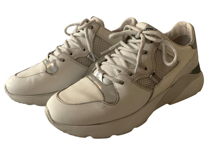 Hogan White leather sneakers  ref.252575