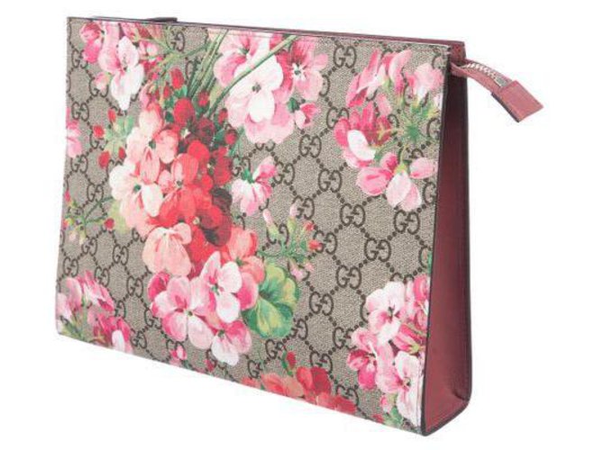 Gucci GG Blooms large cosmetic case Purple Leather  ref.252826