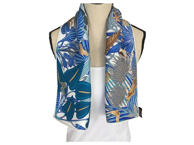 Hermès "jagard quetzal by Alice Shirley Blue Silk  ref.253055
