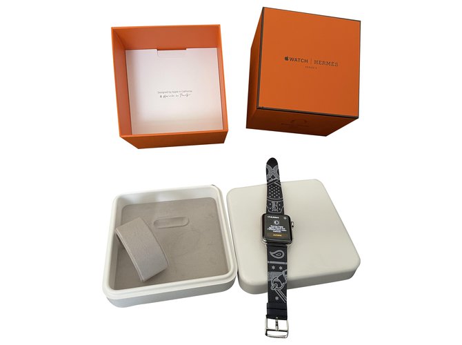 Apple Watch Hermès Series 3 Golden Spur Acier Argenté 