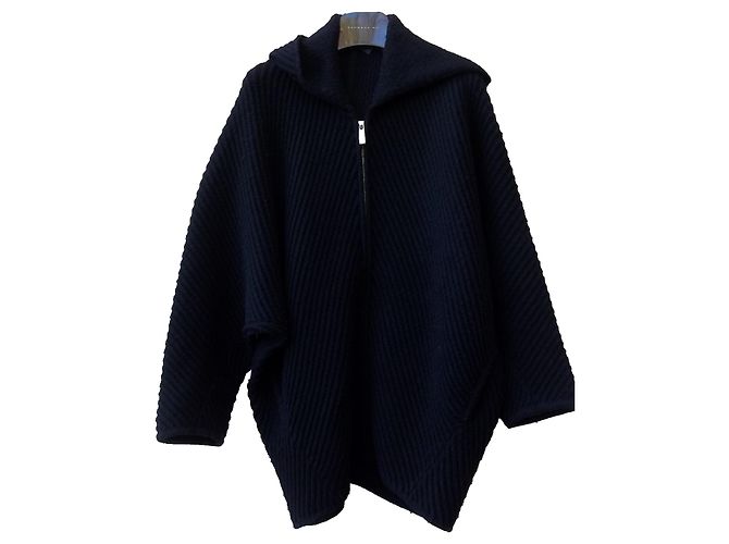Barbara Bui Strickjacke aus Wolle mit Kapuze Schwarz