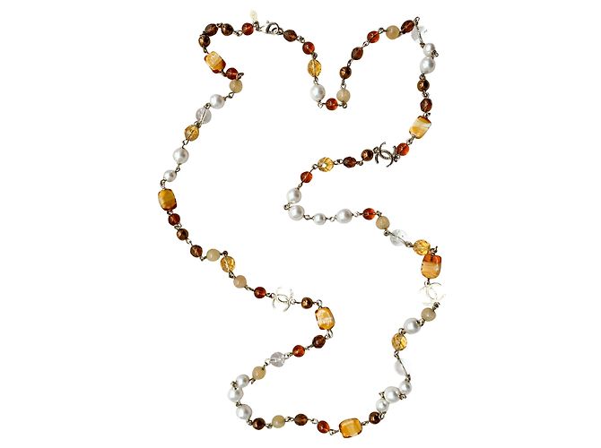 Chanel Collana lunga perle CC e pasta vitrea D'oro Metallo