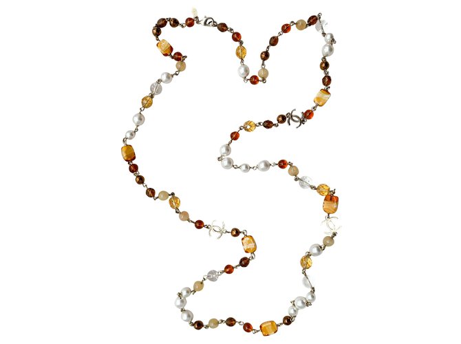 Chanel Collar largo CC perlas y pasta de vidrio Dorado Metal  ref.253315