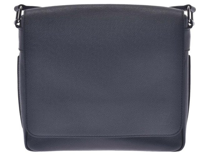 Louis Vuitton Roman Black Leather  ref.253367