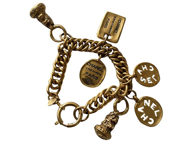 Chanel Armbänder Golden Metall  ref.253428