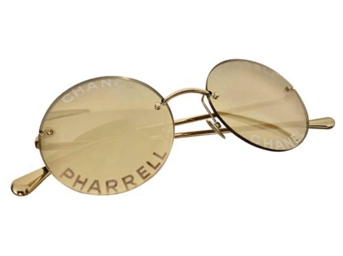 Chanel Oculos escuros Dourado  ref.253442