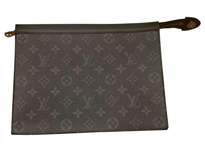Louis Vuitton Taschen Aktentaschen Leder  ref.253592