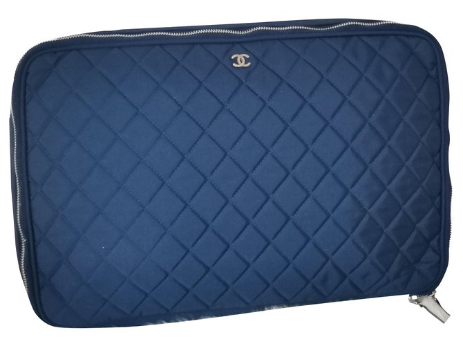 Chanel Sacos de embreagem Azul  ref.253625