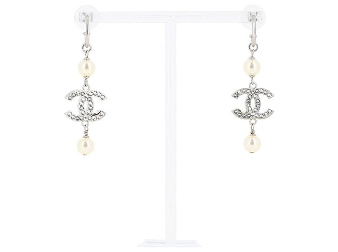 Chanel earring Silvery Metal  ref.253718