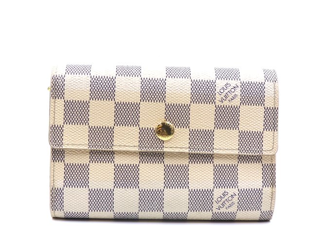 damier azur wallet