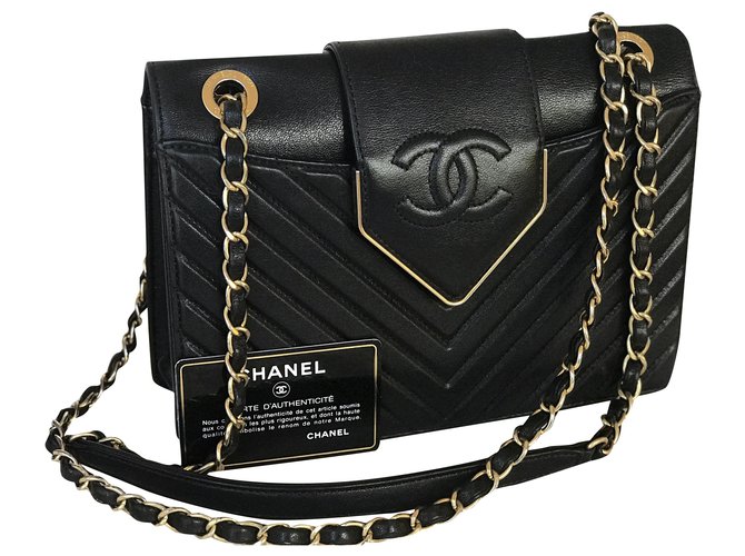 Timeless Chanel Crossbody Med Flap Bag 23-Series Preto Couro Pele de cordeiro  ref.254129