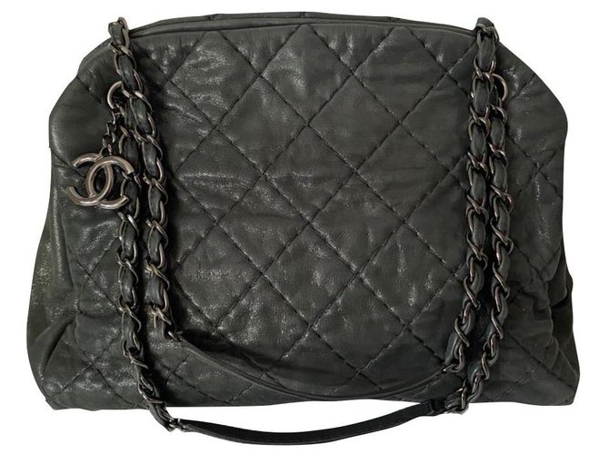 Mademoiselle Chanel Black Leather  ref.254579