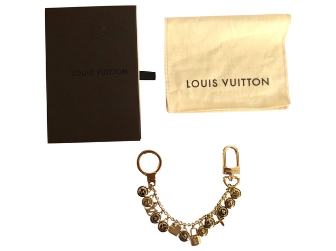 Louis Vuitton Brown Charm Bag Jewel Metal ref.254788 - Joli Closet