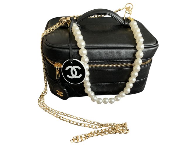 Chanel Handtaschen Schwarz Leder  ref.254993