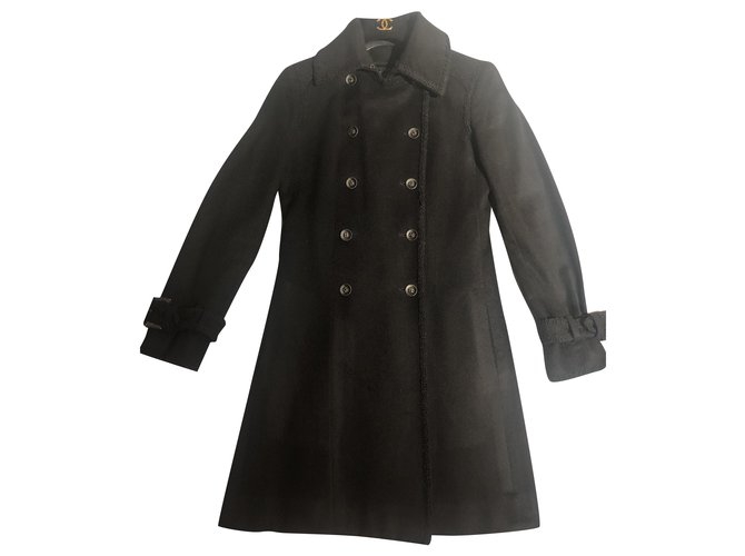 Chanel Coats, Outerwear Black Cashmere  ref.255089