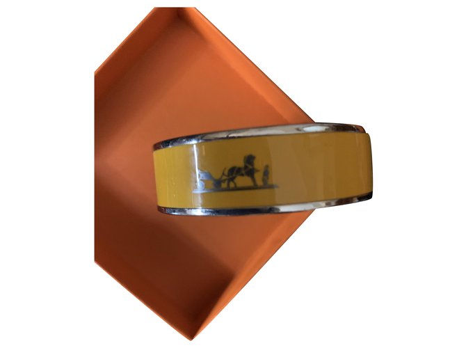 Hermès corrida de carruagem Amarelo Aço  ref.256011