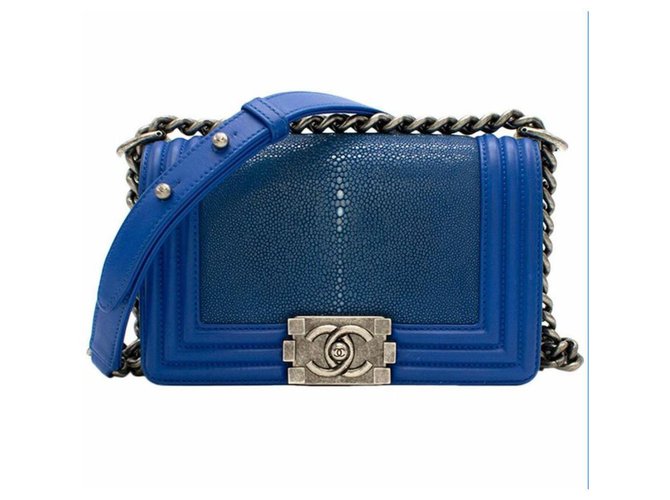 Chanel Einzigartiger Junge Stingray Electic Blue Small Blau Exotisches Leder  ref.256063