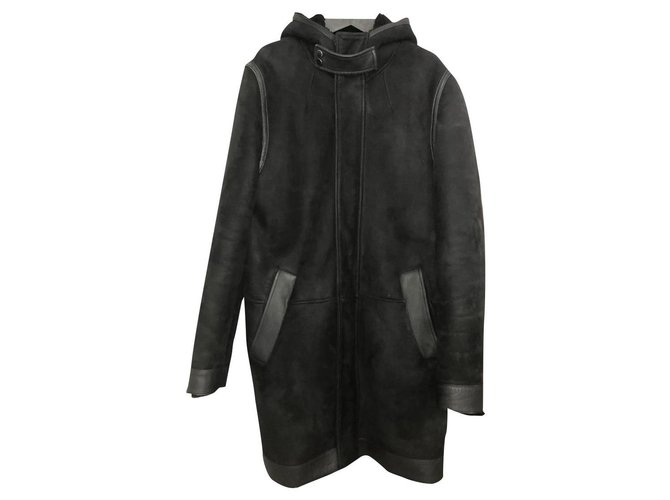 Cappotto con cappuccio Givenchy in montone shearling nero con inserto in pelle liscia di taglia 48 Ital. Agnello Pelle  ref.256137