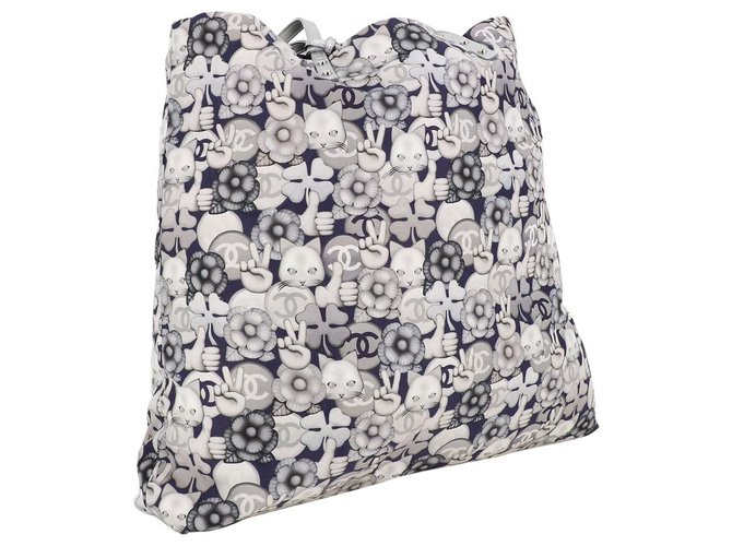 Chanel tote bag Grey Cloth  ref.256386