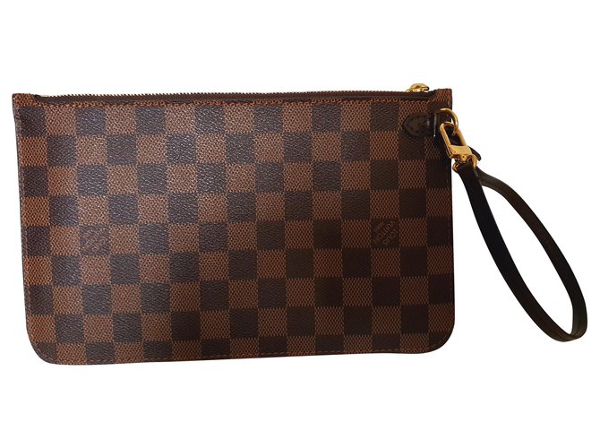 Neverfull Louis Vuitton Clutch bags Brown Leather  ref.256412