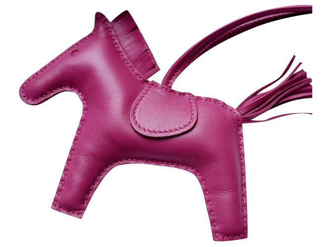 Hermès Rodeo Charm MM Größe Pink Leder  ref.256767