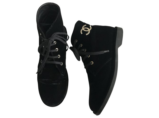 Chanel Velvet Combat Boots Preto Couro Veludo Borracha  ref.256916