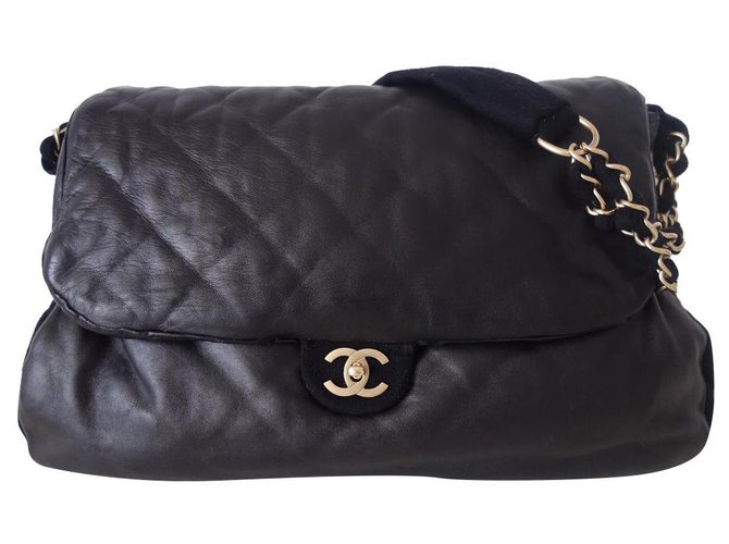 Chanel Timeless vintage bag Black Leather Cloth  ref.257003
