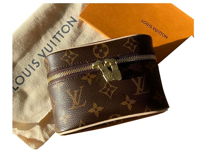 Louis Vuitton Nice Nano Marron en Toile