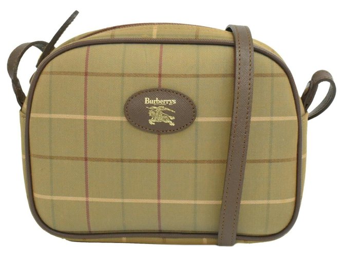 Burberry Shoulder bag Green Cloth  ref.257662