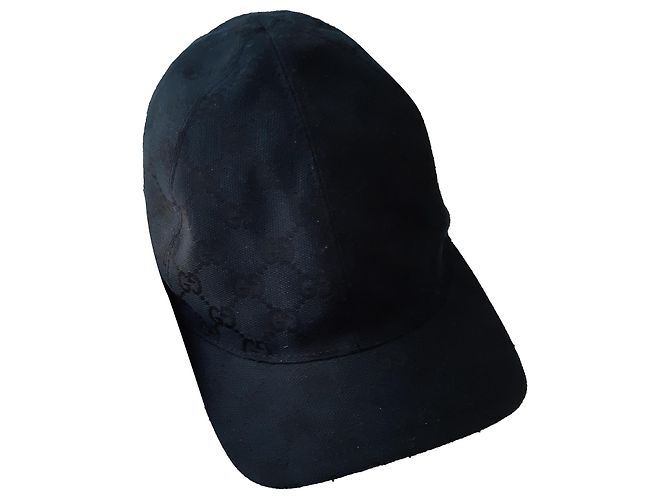 Gorra Gucci con Pañuelo de Seda Negro Algodón
