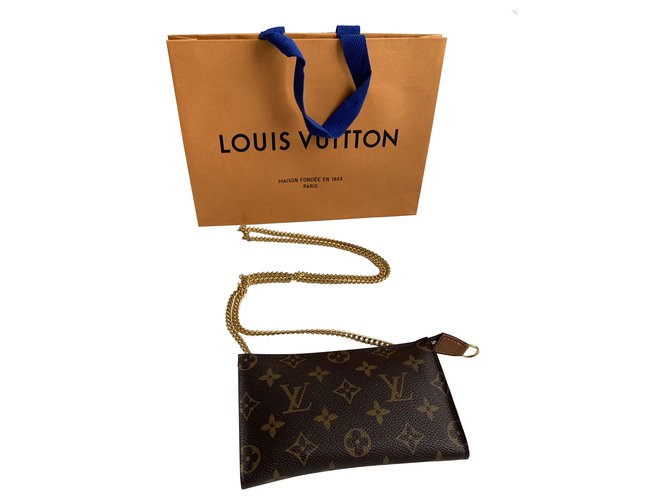 Louis Vuitton Clutch bags Brown Cloth ref.257940 - Joli Closet